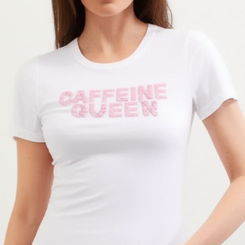 Maybe Wang FItted T Shirt "Caffeine Queen", size large